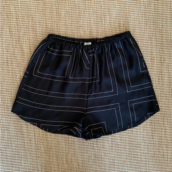 NWT Toteme Monogram Silk Stitch Embroidered Twill PJ Pull On Shorts Black - Picture 5 of 10